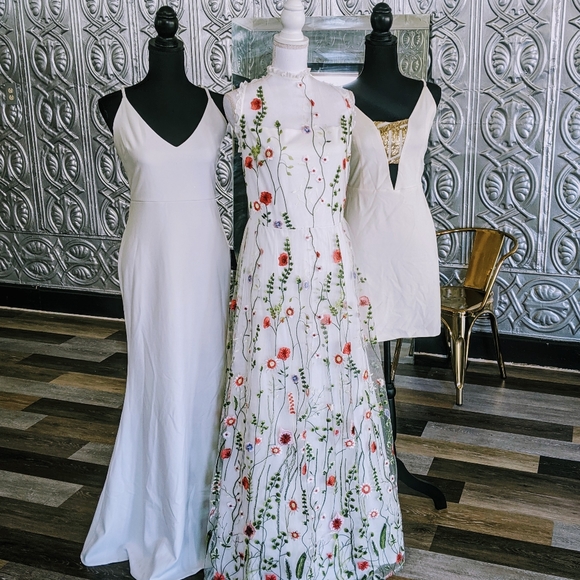 NWT Embellished Prom or HOCO Dress - Picture 4 of 4